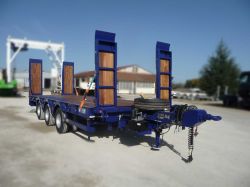 Remorque Porte Engins Rampe Trois Essieux Centraux