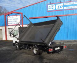 Tribenne Coffre Nissan